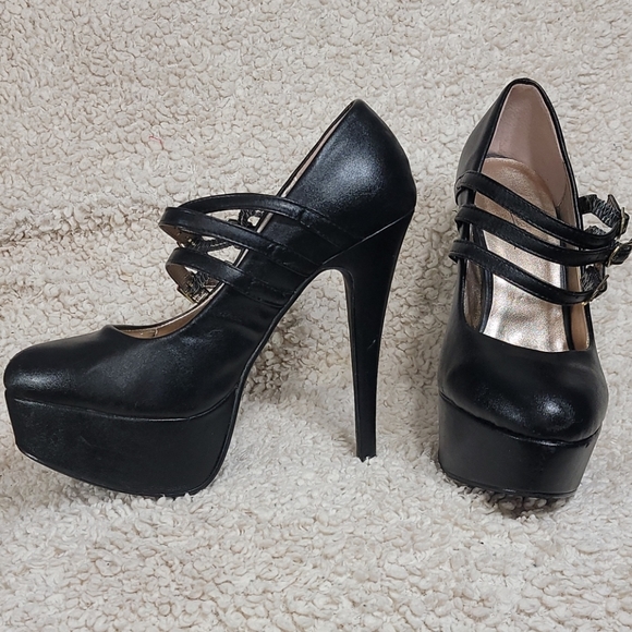Black platform high heels - Picture 2 of 8